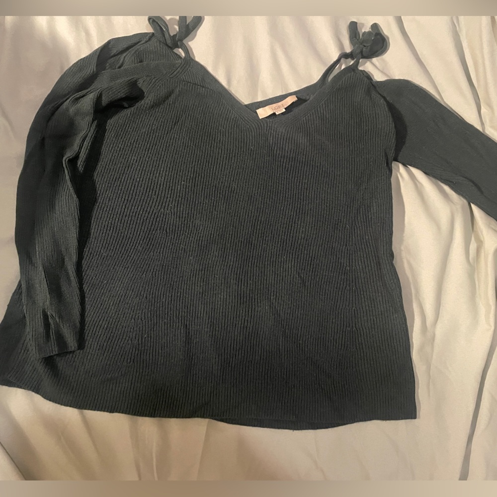 Long sleeved sweater